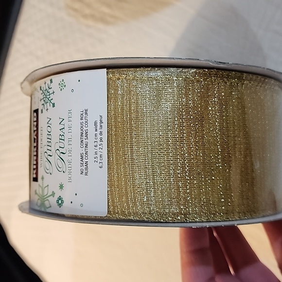 NEW 3 Rolls Holiday Kirkland Wire-edged Ribbon, 150 yards total - Picture 5 of 6